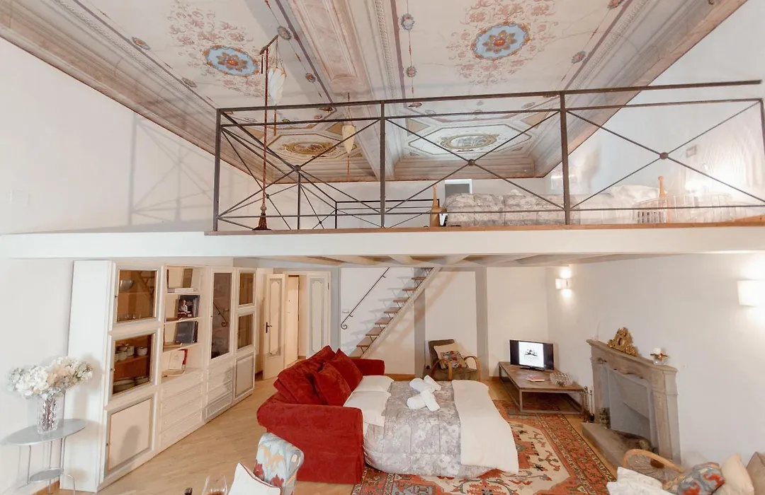 Elegant Loft Serragli-1